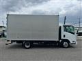 2020 Isuzu Elf Truck