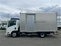 2020 Isuzu Elf Truck