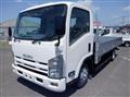 2013 Isuzu Elf Truck