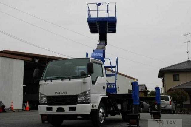 2015 Isuzu Elf Truck