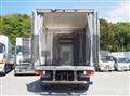 2020 Isuzu Elf Truck
