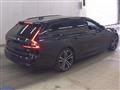 2021 Volvo V90