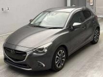 2017 Mazda Demio