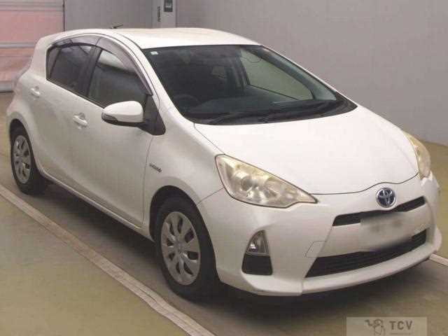 2013 Toyota AQUA