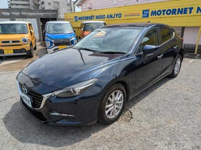 2016 Mazda Axela