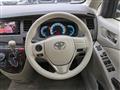2013 Toyota Isis