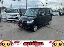 2013 Nissan ROOX
