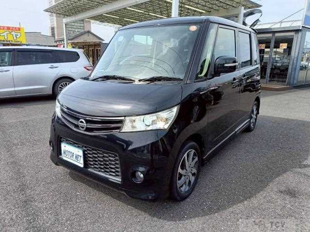 2013 Nissan ROOX