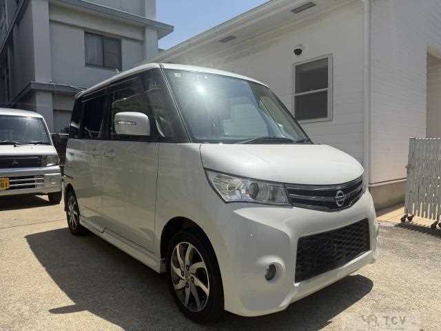2010 Nissan ROOX