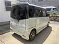 2010 Nissan ROOX