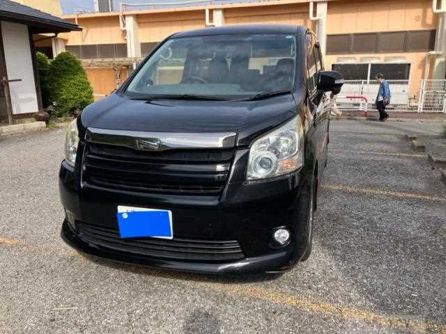 2009 Toyota Noah