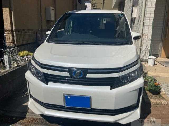 2015 Toyota Voxy
