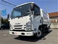 2016 Isuzu Elf Truck