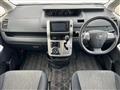 2010 Toyota Voxy