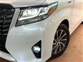 2017 Toyota Alphard Hybrid