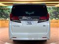 2017 Toyota Alphard Hybrid