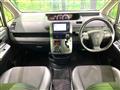 2013 Toyota Voxy