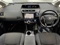 2016 Toyota PRIUS α