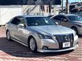 2015 Toyota Crown Hybrid