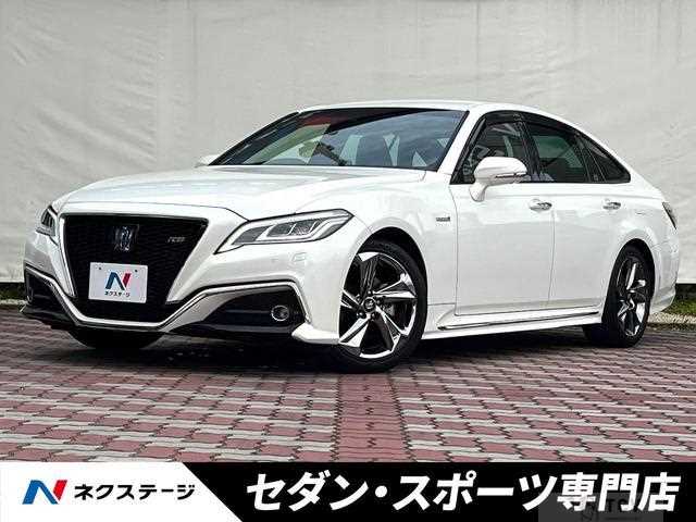 2018 Toyota Crown Hybrid