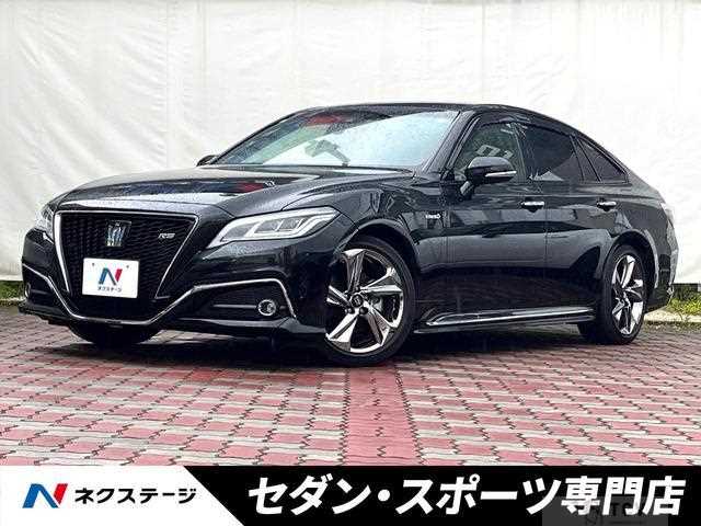 2019 Toyota Crown Hybrid