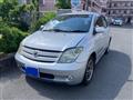 2005 Toyota IST