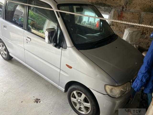 2002 Daihatsu Move