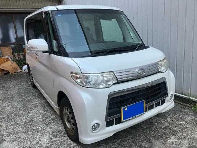 2011 Daihatsu Tanto