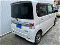 2011 Daihatsu Tanto