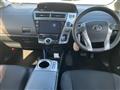 2015 Toyota PRIUS α