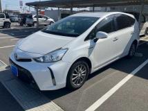 2015 Toyota PRIUS α