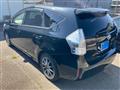 2012 Toyota PRIUS α