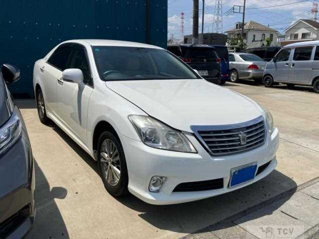 2011 Toyota Crown