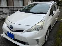 2013 Toyota PRIUS α