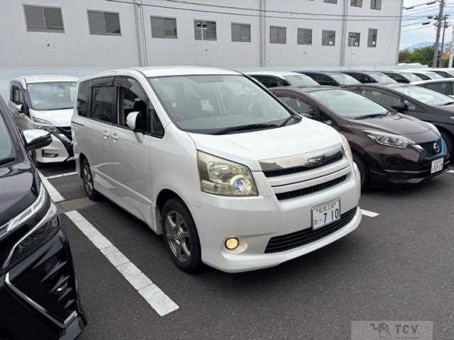 2008 Toyota Noah