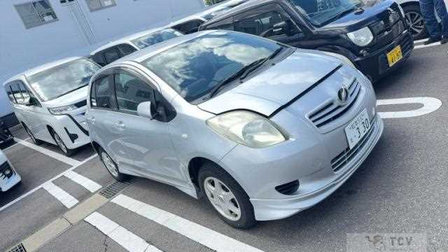 2005 Toyota Vitz