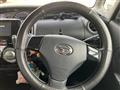 2011 Daihatsu Tanto