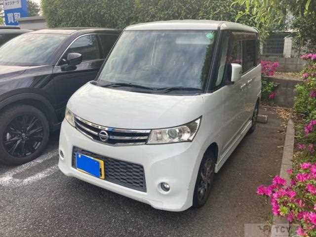 2011 Nissan ROOX