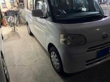 2010 Daihatsu Tanto