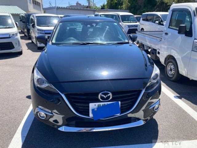 2016 Mazda Axela