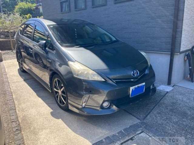 2011 Toyota PRIUS α