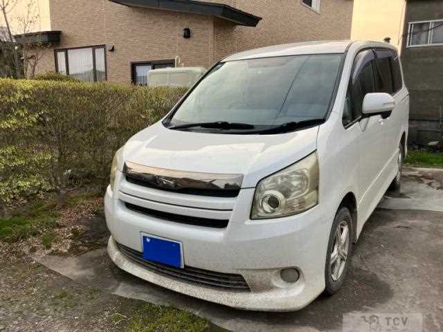 2009 Toyota Noah
