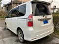 2009 Toyota Noah