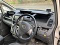 2009 Toyota Noah