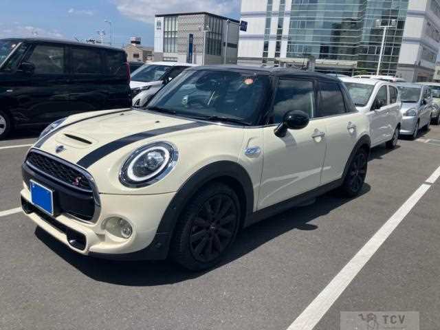 2019 BMW MINI