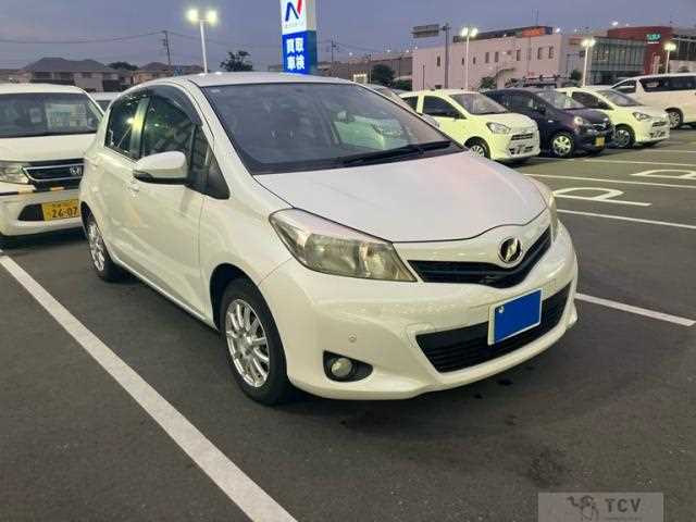 2013 Toyota Vitz