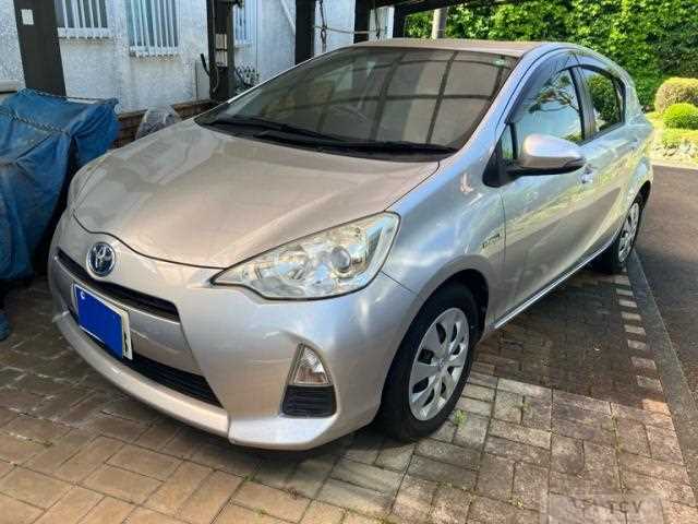 2012 Toyota AQUA