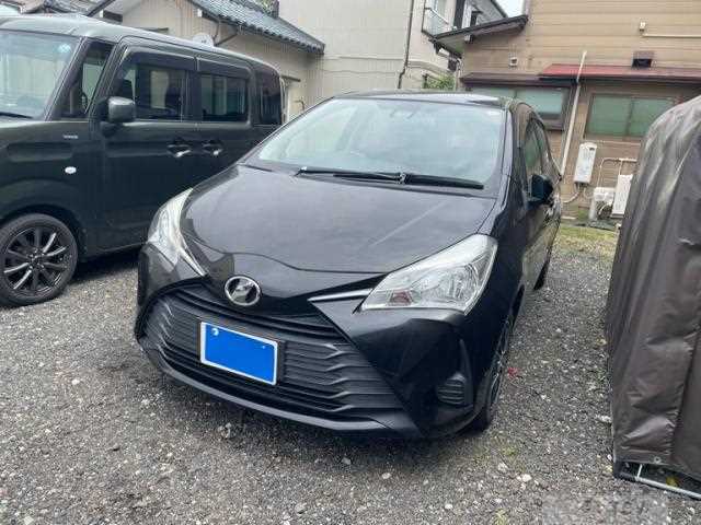 2017 Toyota Vitz