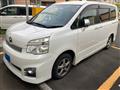 2013 Toyota Voxy