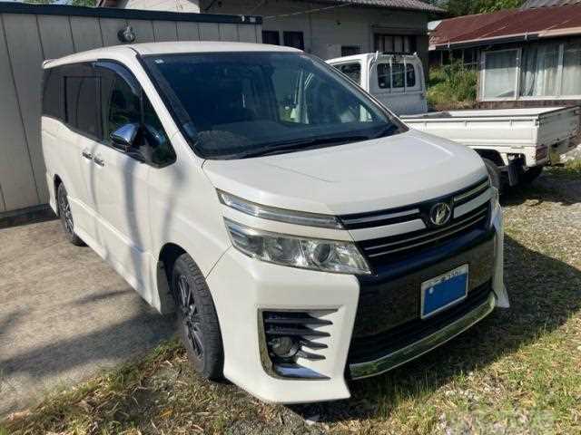 2016 Toyota Voxy